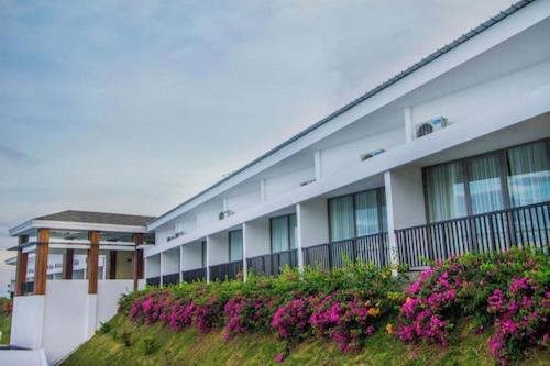 Estrella Hotel&Conference Luwuk Esterno foto